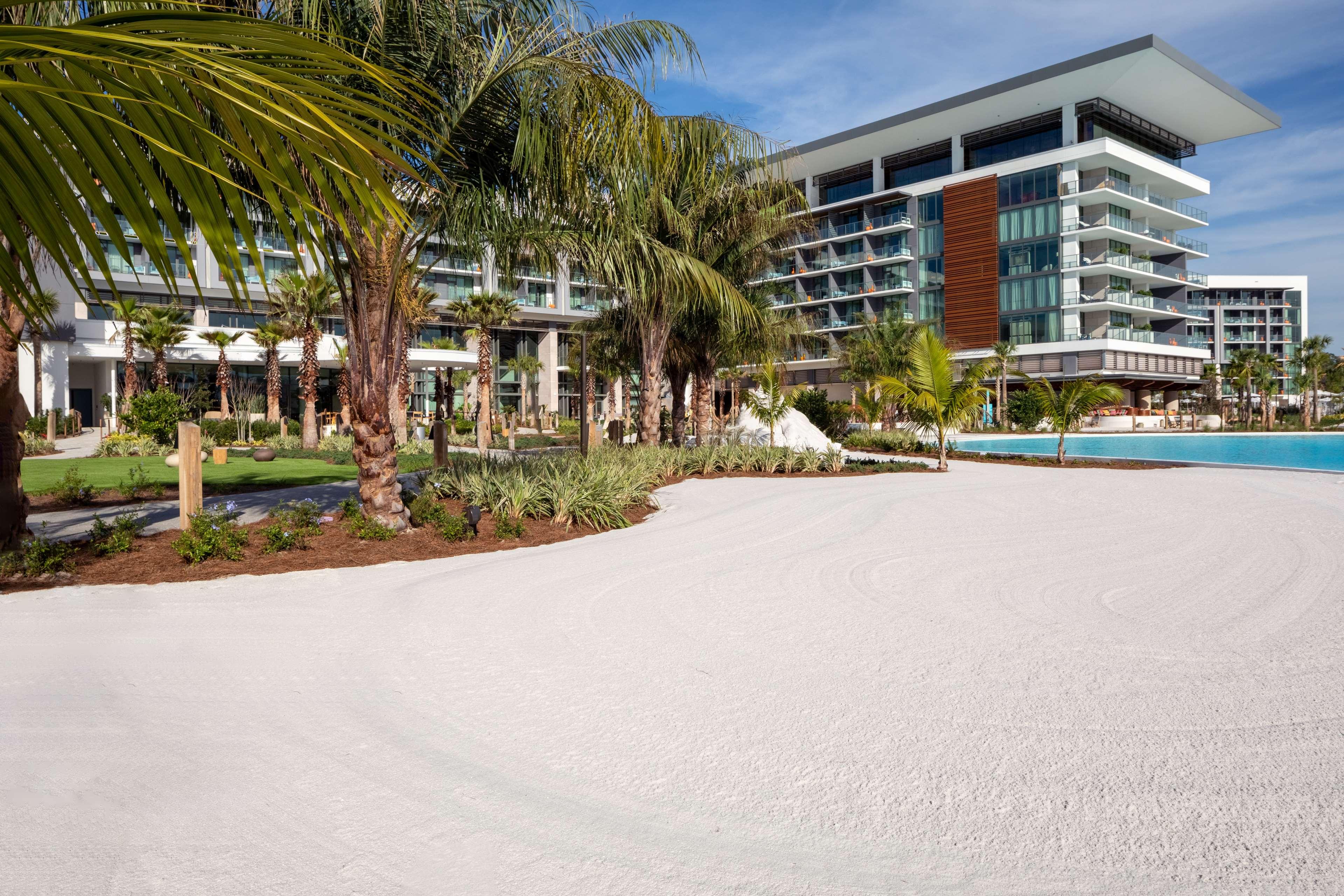 Conrad Orlando Hotel Exterior photo