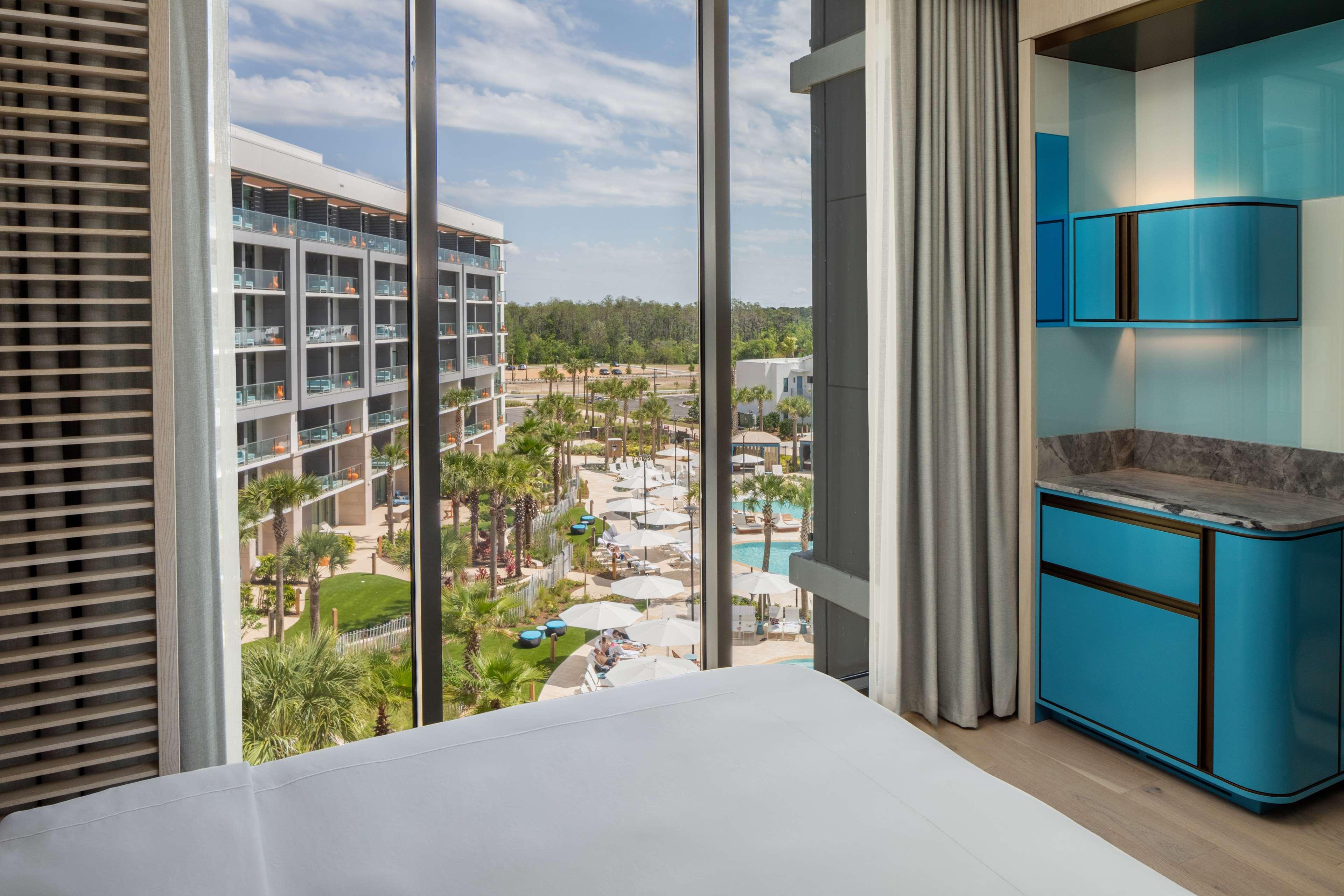 Conrad Orlando Hotel Exterior photo