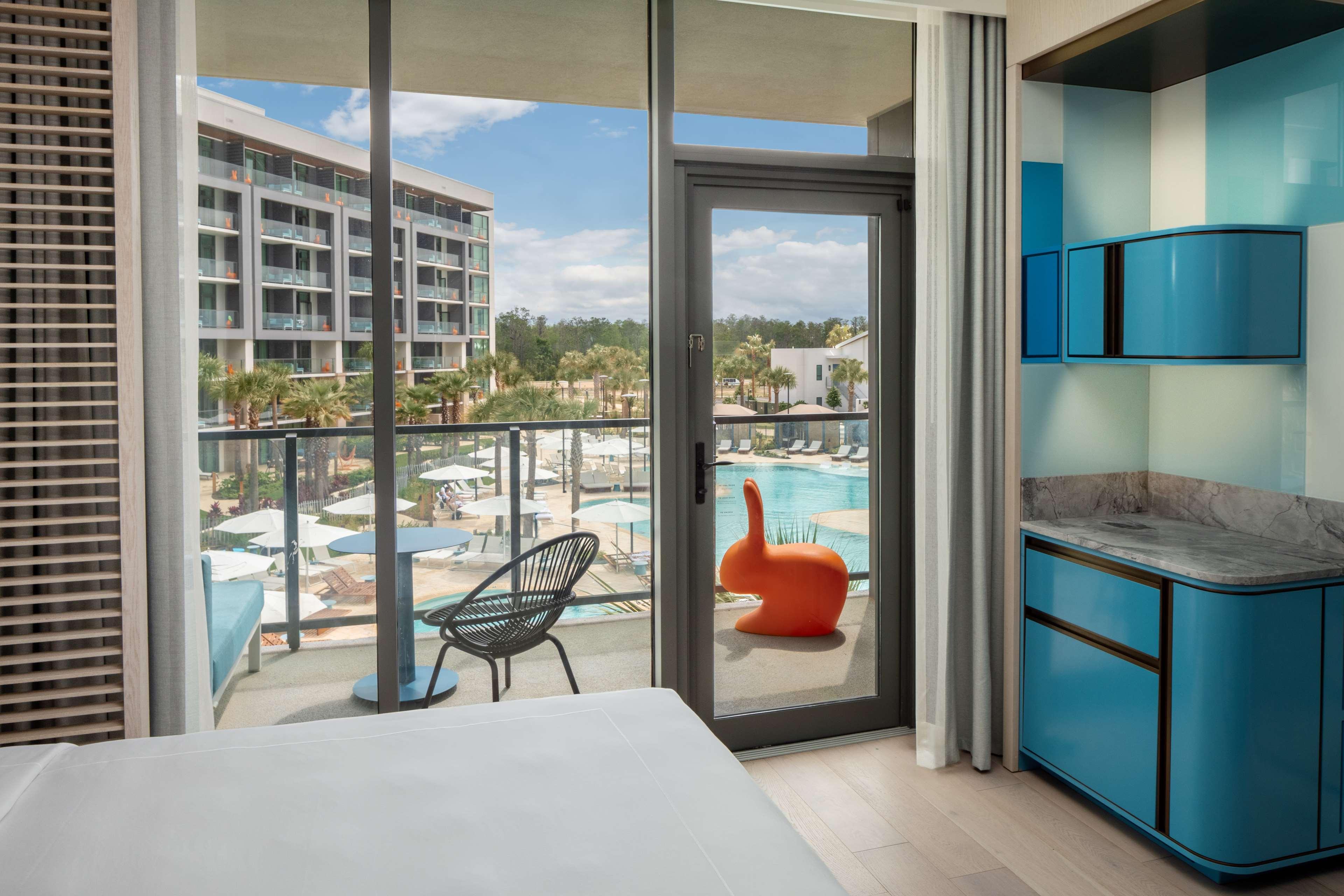 Conrad Orlando Hotel Exterior photo